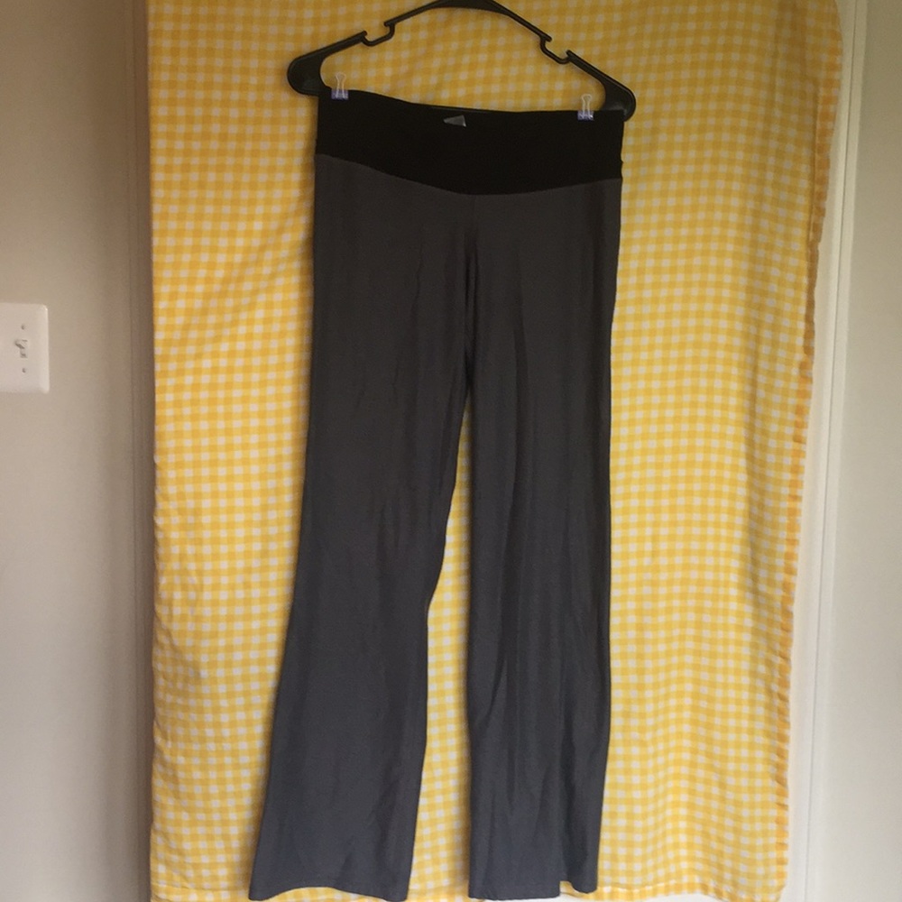 Grey yoga pants (flare leg)